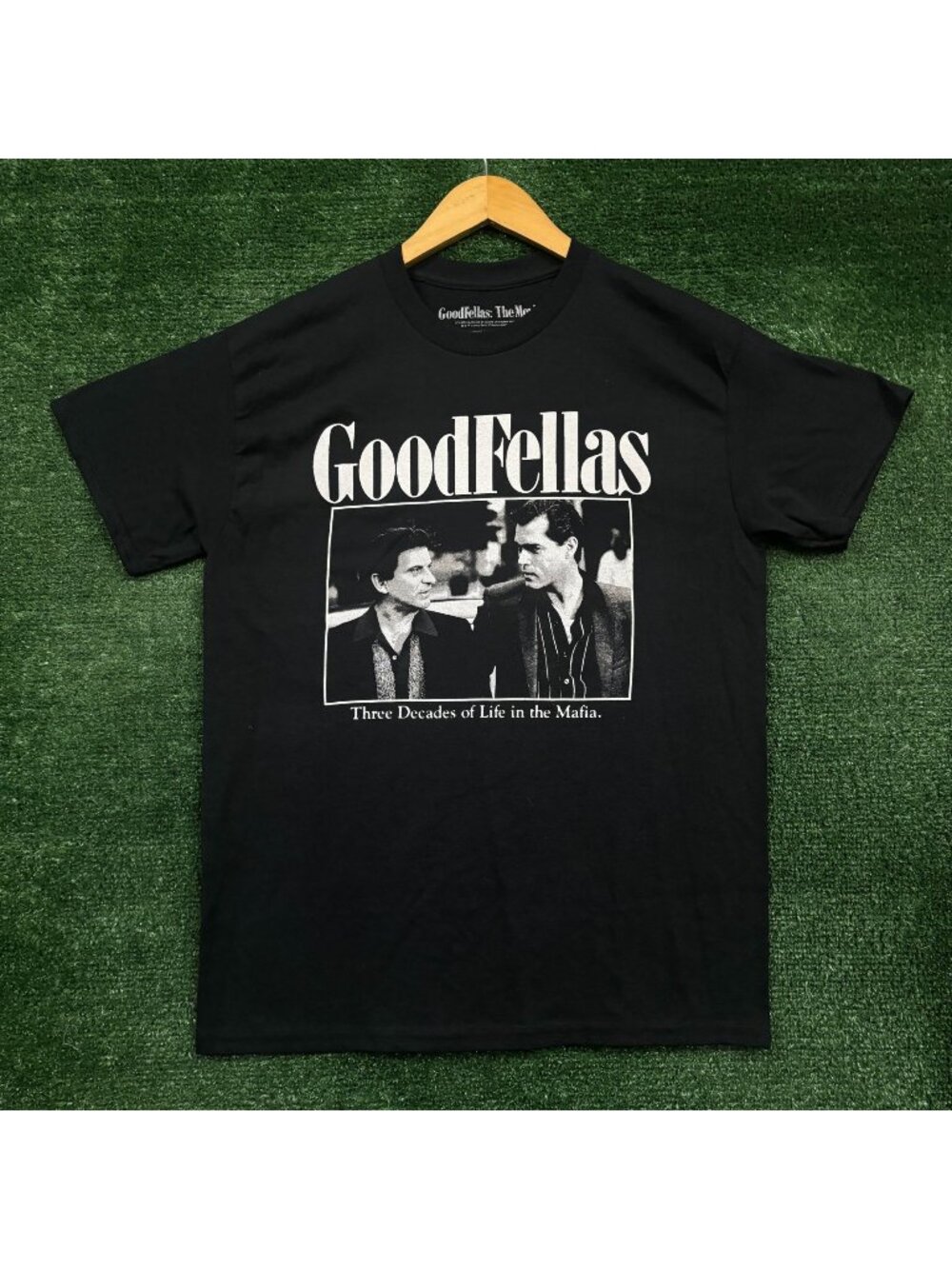 Goodfellas Three Decades of Life in the MafiaT-Shirt Size Medium